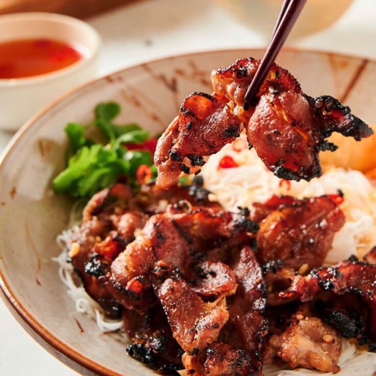 Grilled Pork & Fried Roll (Bún Thịt Nướng)