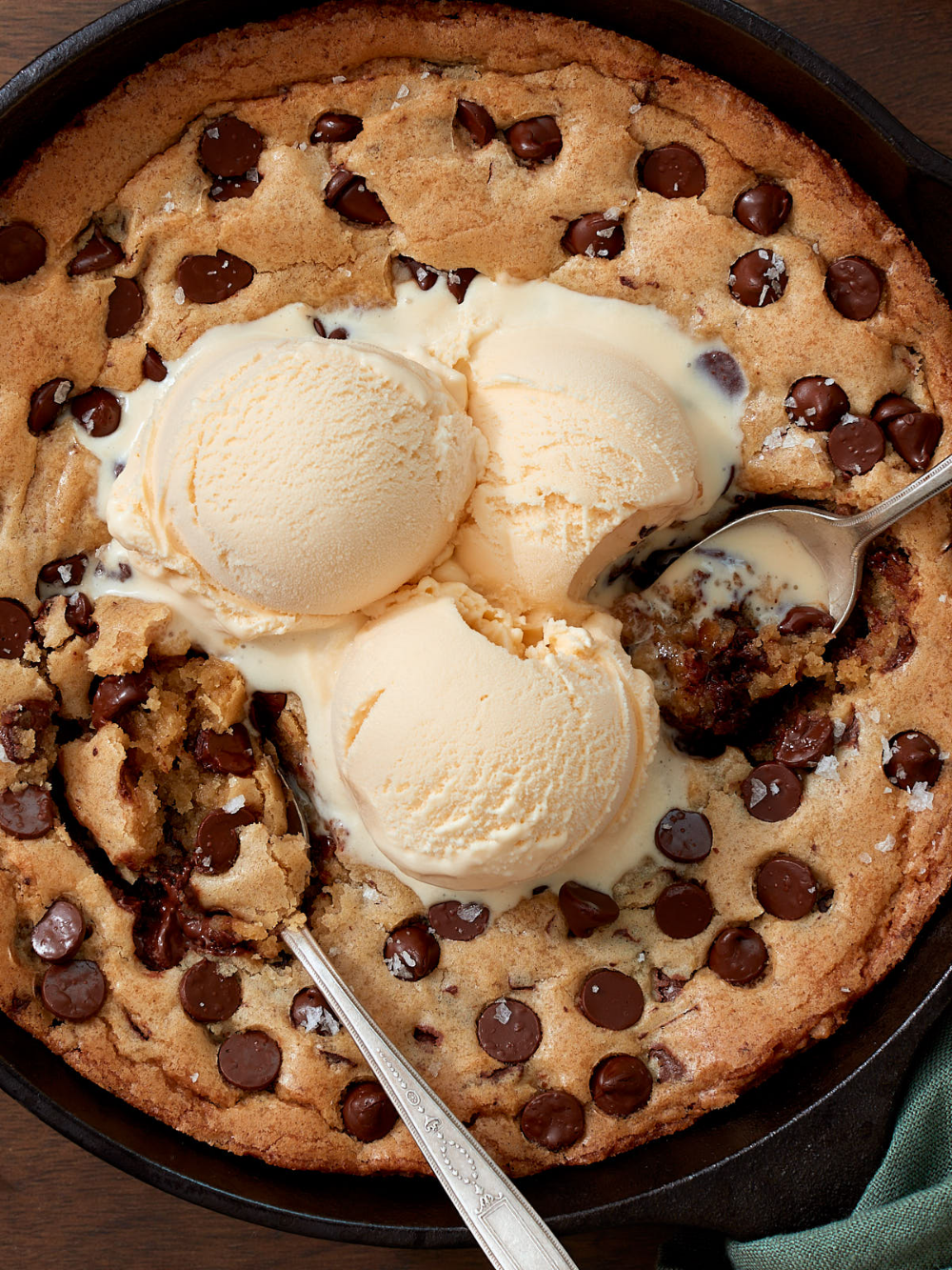 Chocolate Chip Cookie